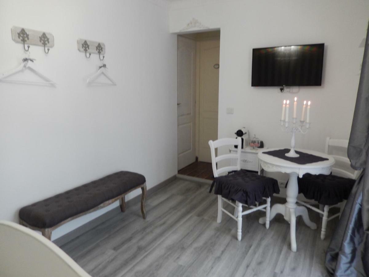 La Cordonnerie De Reau Bed & Breakfast Exterior photo